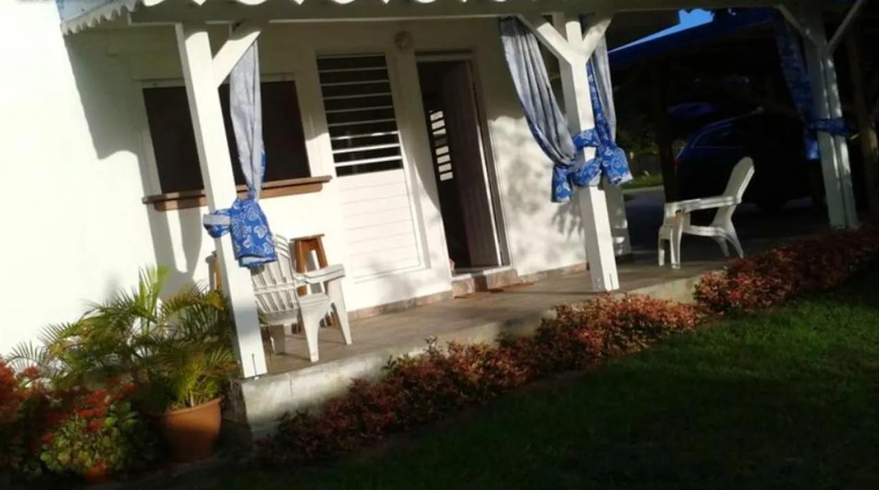 Studio Charmant A Sainte Anne 30 M² Vue Jardin Terrasse דירה